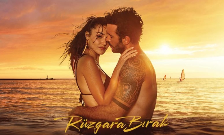Végre magyarul nézhetjük a Rüzgara Birakot, Hande Ercel és Baris Arduc filmjét!