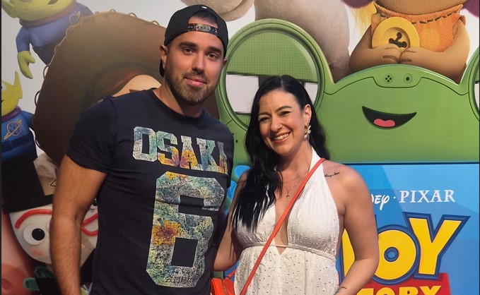 Amióta várandós Stana Alexandra szíve tele van boldogsággal